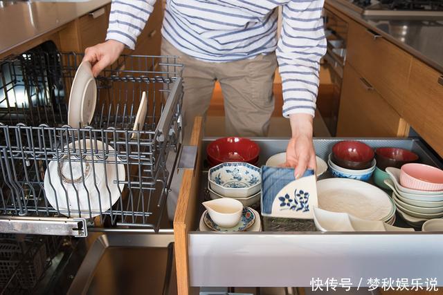 收纳|日本70后夫妻的52㎡住宅,低成本布置出最朴实的精致,好温馨