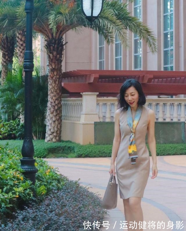 穿搭 上班族要美得高级,记住“连衣裙+尖头鞋”搭配公式,优雅又得体