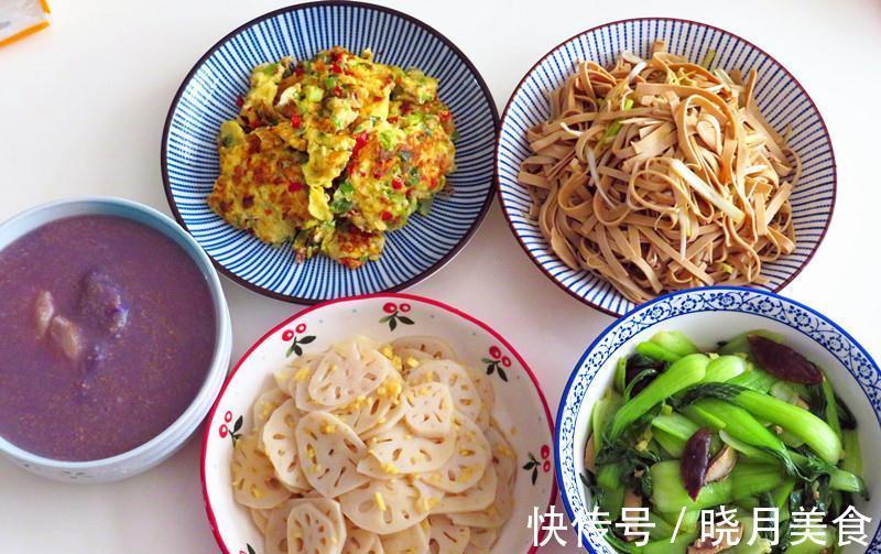 入冬了，午餐这样吃最舒服了，虽然没有大鱼大肉，但清淡营养美味