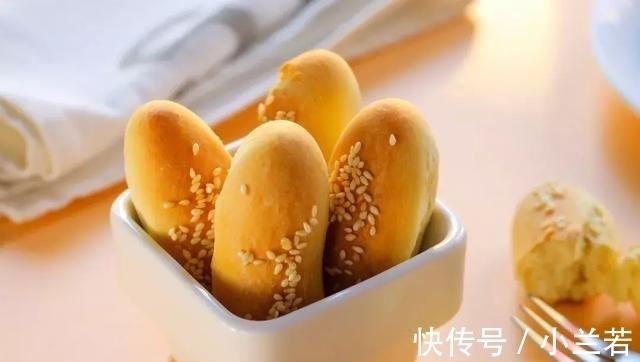 馒头|别只会做馒头,教你个新做法!既当早餐又当零食,好吃得不像话