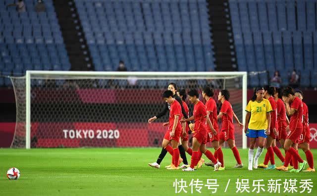 新华社照片|足球——女足小组赛：中国不敌巴西（2）