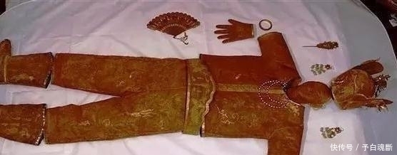  件寿衣|萧太后墓被偷盗过多次，为何这件价值34亿的“寿衣”却无人敢碰？