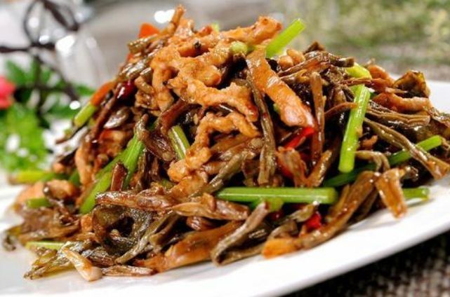 炒肉时,不能加3样调料,很多人爱加,难怪总粘锅,还没“肉味”