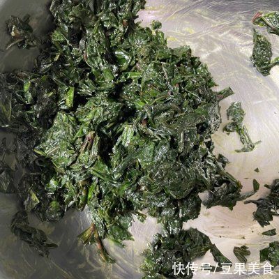 家常菜|#巨下饭的家常菜#红薯叶窝窝