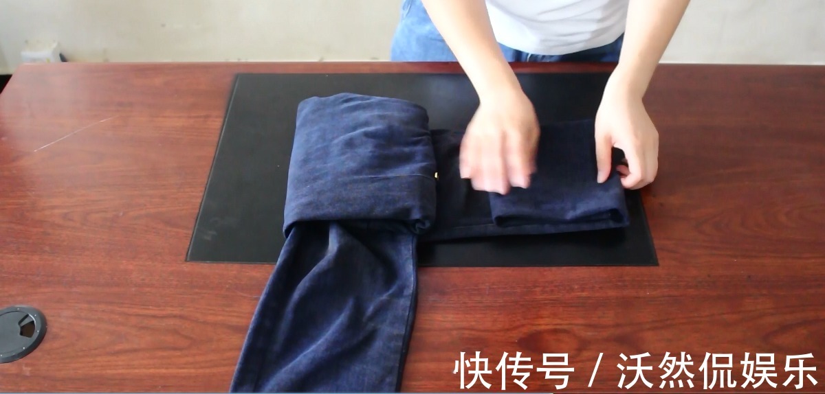 裤脚|叠牛仔裤的5种方法,简单易学还超省空间,衣柜再翻腾也不怕乱