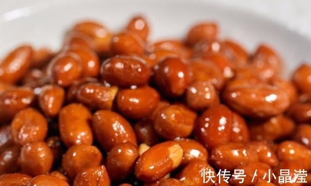花生米|大厨透露, 花生米先处理一下再炸, 又香又脆还不会糊, 新手也行
