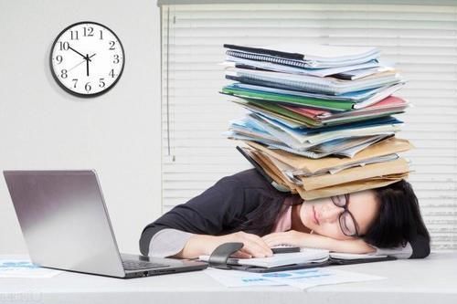 生活习惯|经常失眠怎么办?精神科医生:常补充1物,睡觉香甜、不失眠