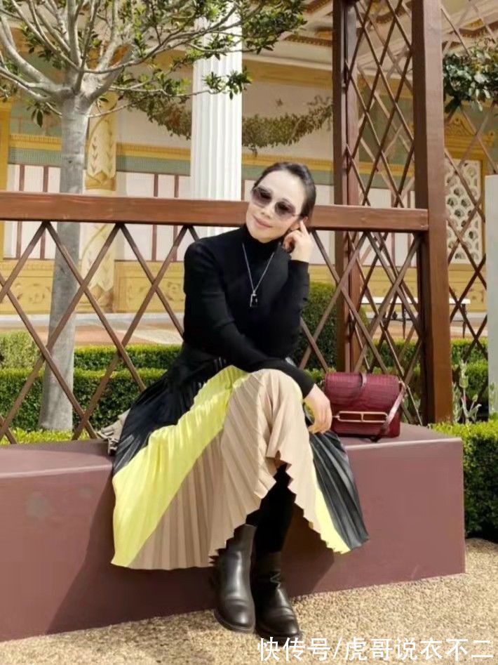 白色系|这位“妈妈辈”好会穿，4个技巧打造优雅气质，美成穿衣典范