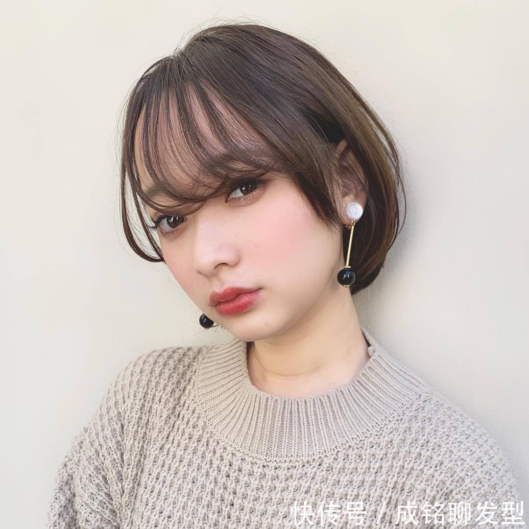 圆脸型 圆脸的女生,应该如何选择发型,才会让自己看起来显脸小?