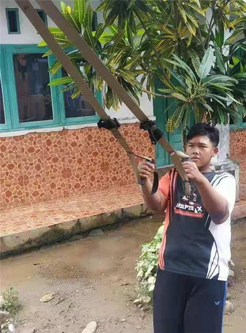 记得“世界最胖小孩”吗?十岁前383斤,如今减肥成“男神”