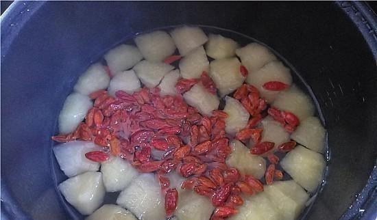 苹果|它是“最通便”的水果,便秘的人经常吃,隔天排出黑臭宿便!