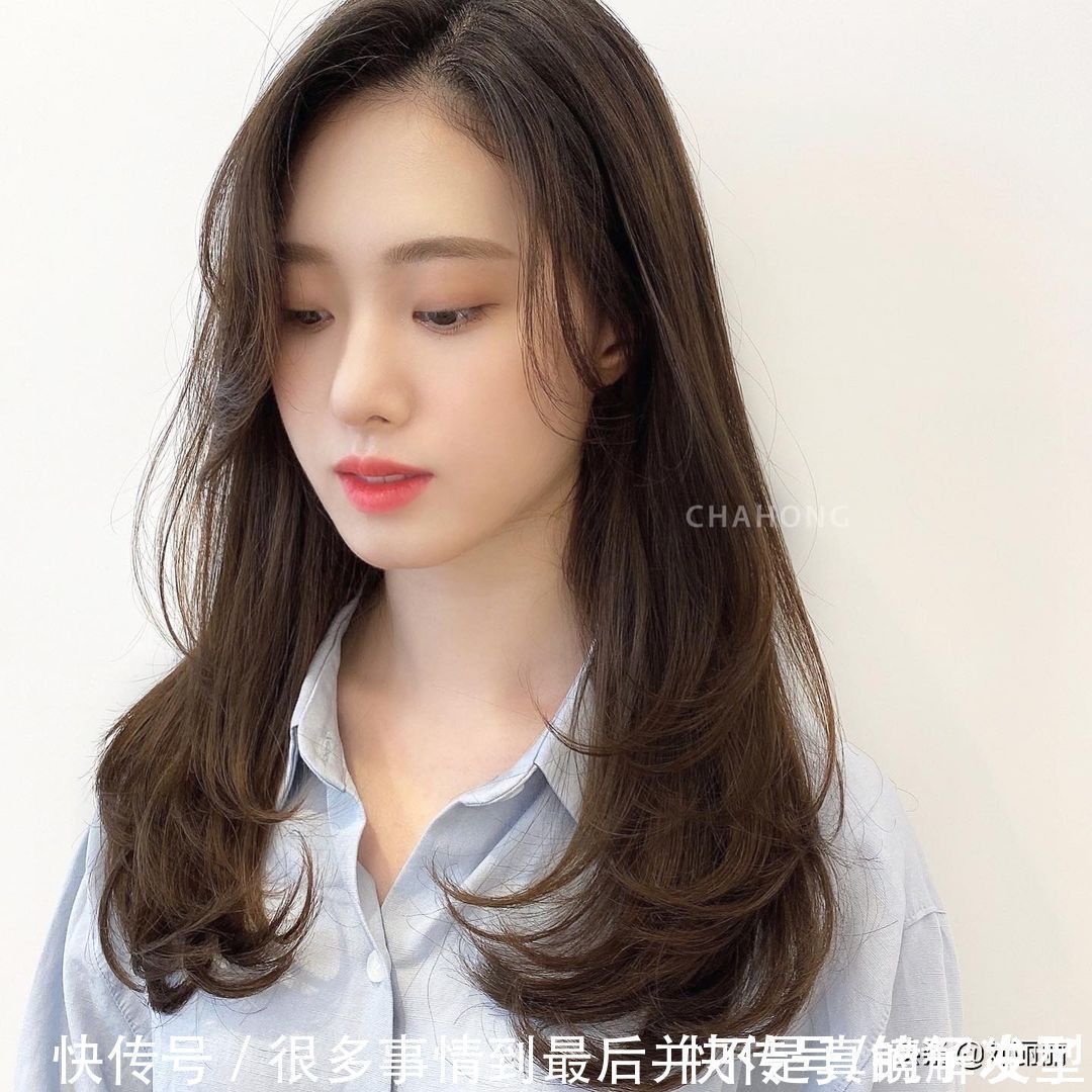 更上一层楼 羊毛卷已过时,22款当下流行发型送给大家,直接剪就对了