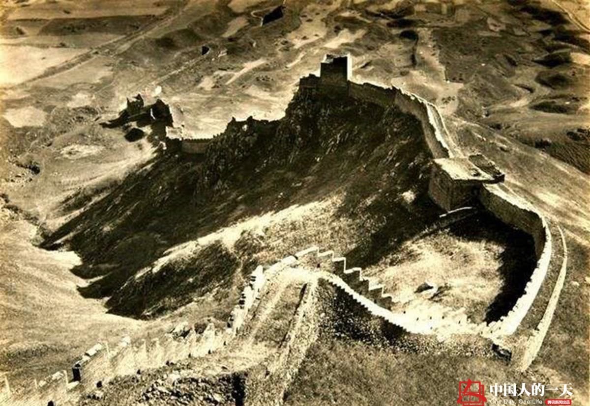 工程|历史专家谈最险长城:它从劳民伤财的罪恶工程变成了民族象征