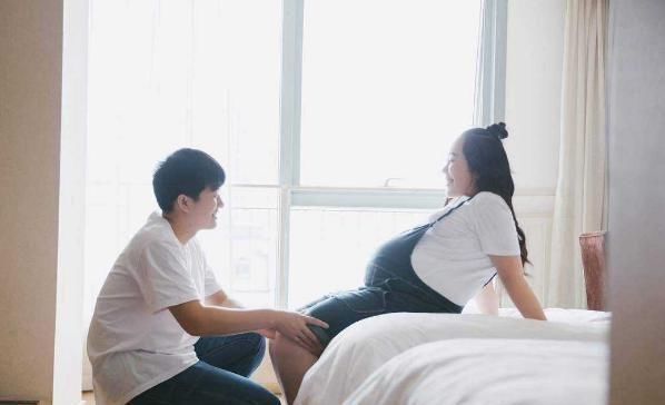 发动|预产期都过了,宝宝还迟迟不发动,和“男早生,女拖月”有关吗