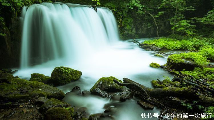 从不老不死温泉，到梦幻般的地狱沼泽，青森这些景点让人值得一去