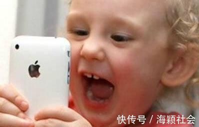 快递|妈妈将手机给孩子玩,时隔几天收到一车快递,儿子的回答让人心痛