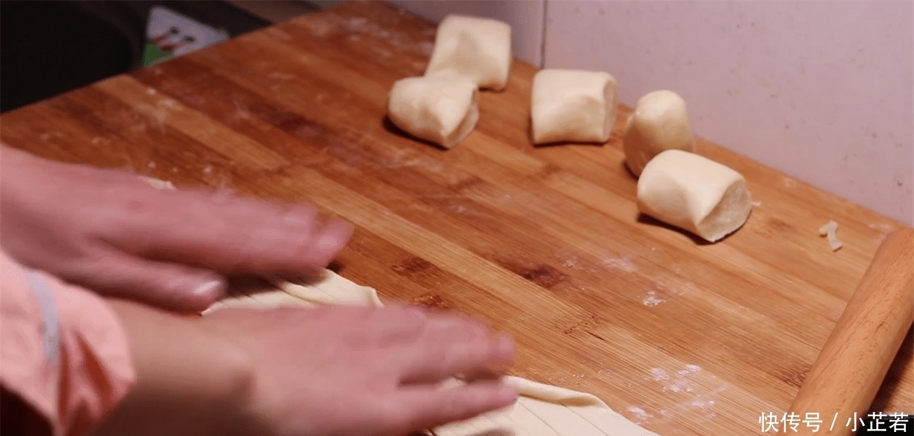 早餐|手抓饼最好吃的做法, 早餐不用排队买路边摊了, 在家也能做