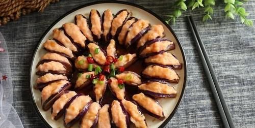 今天分享10种大虾的做法，简单好做，系一个好看的结，春节宴客绝对有档次