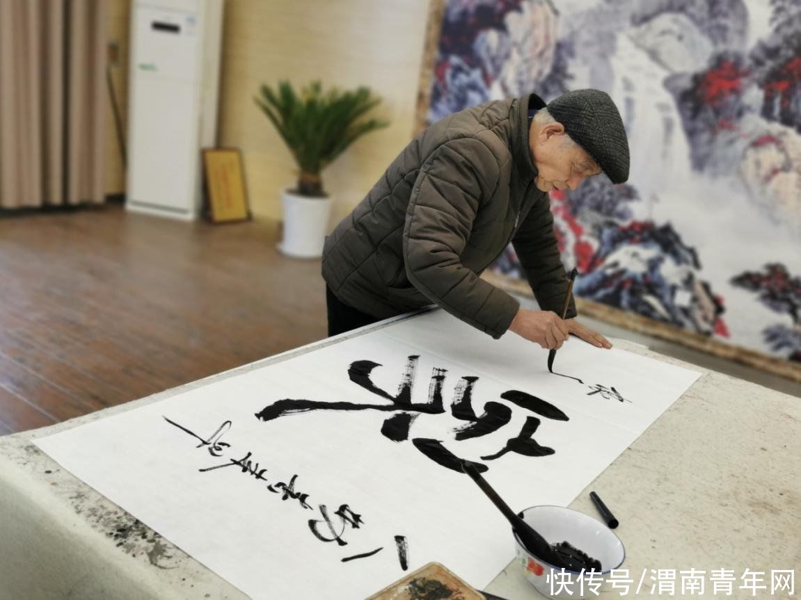  毛泽东|椿林镇：举办“缅怀毛泽东同志诞辰127周年”书画展活动