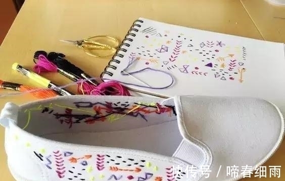 diy 小白鞋穿腻了？试下刺绣后的小白鞋，一样穿出“花”样！附教程