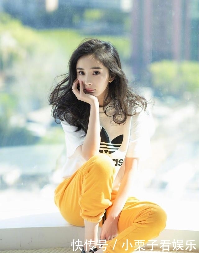 最容易显黑的4种颜色,黄皮女孩千万别穿,显老又廉价,让人笑话