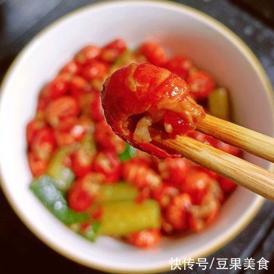 龙虾尾|好吃到嗦指—蒜蓉虾尾你这么做，不怕你不上瘾