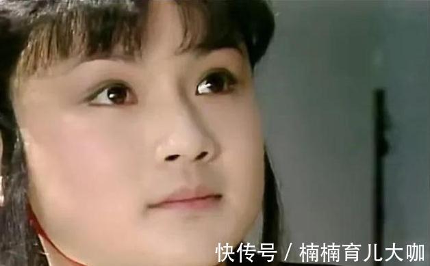 宝钗!真绝了!薛宝钗靠姿色套路宝玉,林黛玉高情商霸气打脸,句句诛心