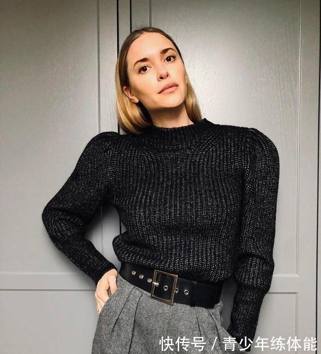 粗花呢 秋冬衣服别乱买,常备“五个基础款”,轻松穿出高级范!