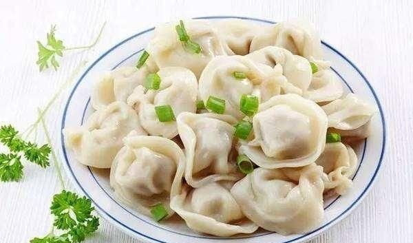 你包饺子还在放肉馅吗?学会此种素三鲜饺子,好吃到停不下来!