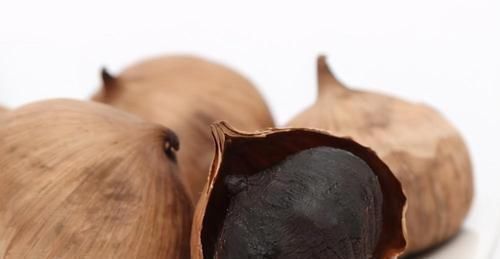 卵巢|女人不想老,多吃3种碱性食物,常给卵巢“洗洗澡”,好处多多