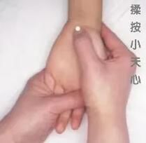 小儿抽动症|祛痰湿、滋阴津、平肝风、护情志，做好这4点治好抽动症