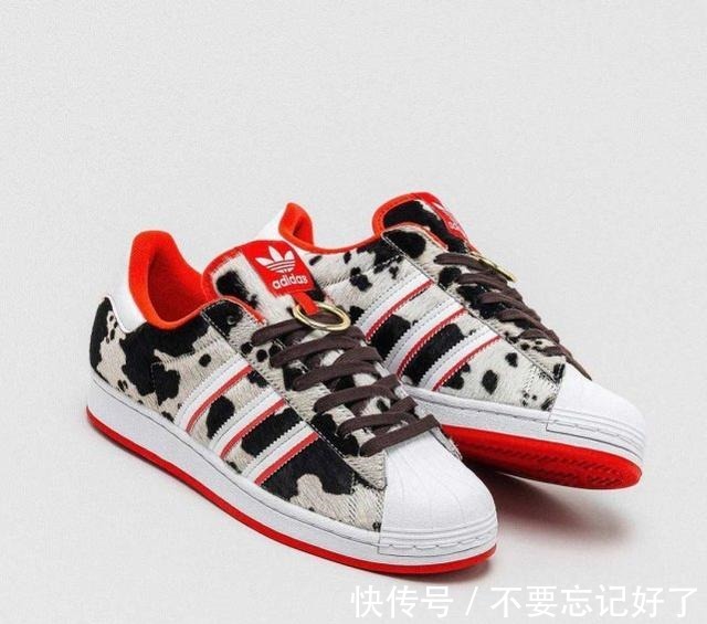 魔术贴 趣味鞋款大比拼,三款创意十足的鞋子你会pick哪一双!