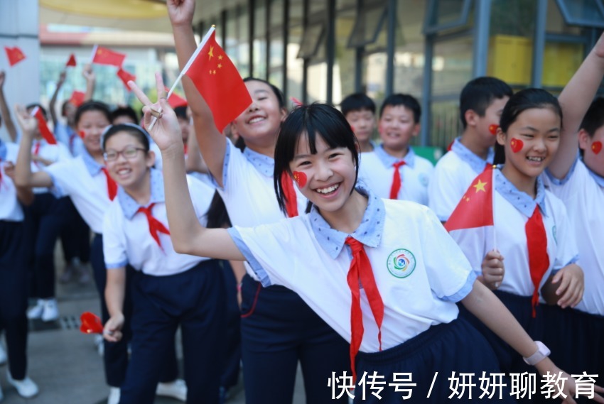 革命先烈|今年的《開學(xué)第一課》火了,小鮮肉退離舞臺,有了教育真正的樣子