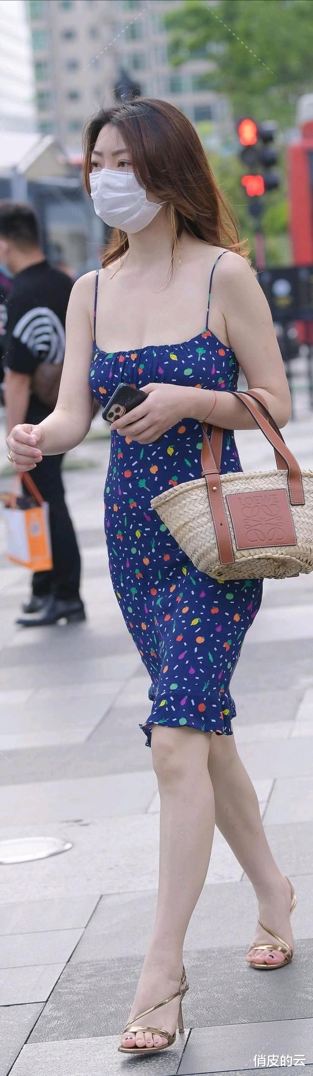 胖人穿连衣裙显腿粗？学会搭配，显瘦优雅有韵味