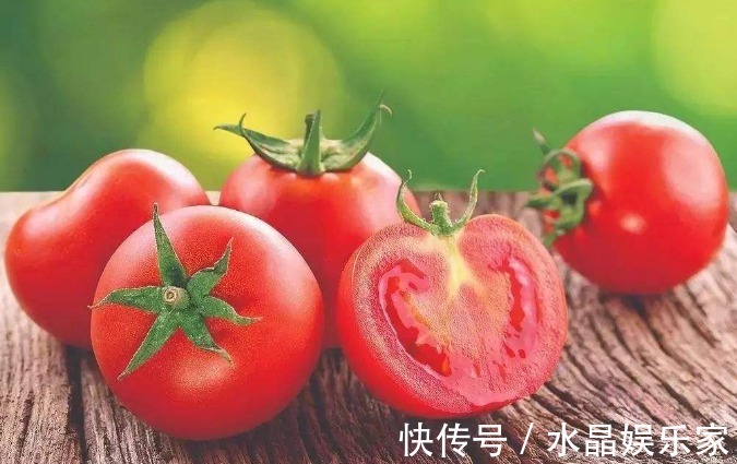 买西红柿时,这4个地方看仔细,就不会买到催熟的,个个汁水多
