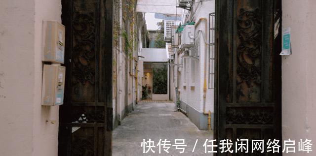 会客厅|4个好友集资,买上海30㎡夹缝房,改造后邻里共用