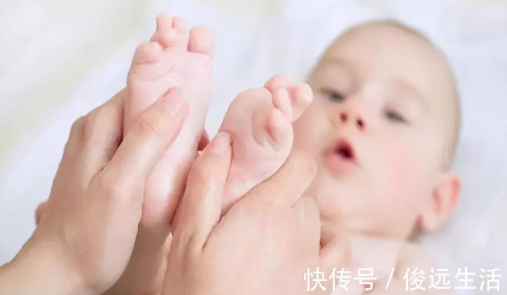迈阿密大学|想让宝宝睡得香、大脑发育好，要多摸几个部位，好处多多