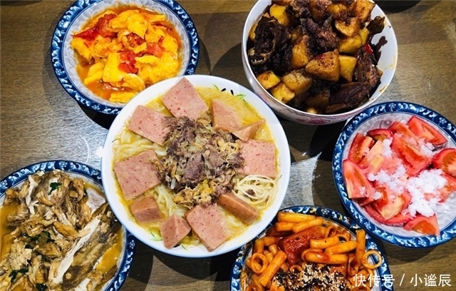 特意|爸妈来城里小住,特意下厨做一桌菜,发朋友圈,亲戚:来蹭饭了!