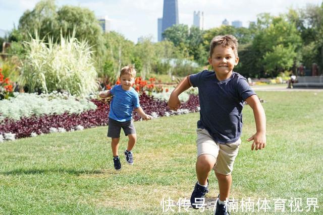 女孩|如果你有儿子,常允许他做这4件事,孩子会一天比一天优秀