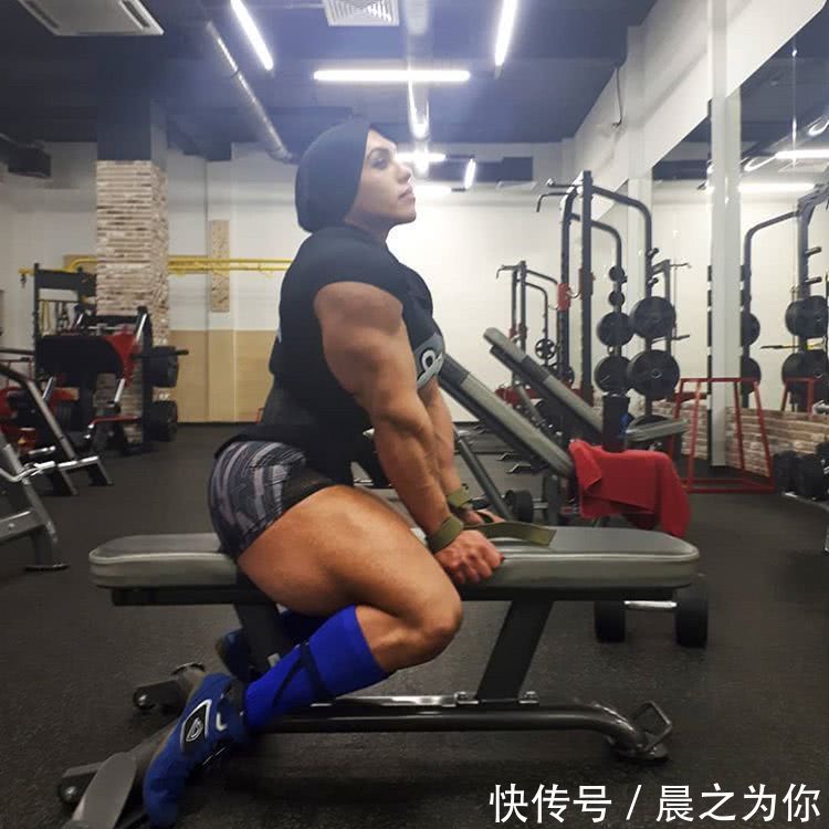 肌肉|体重200斤的强壮女孩,体脂率只有6%,给人一种全新的视觉冲击