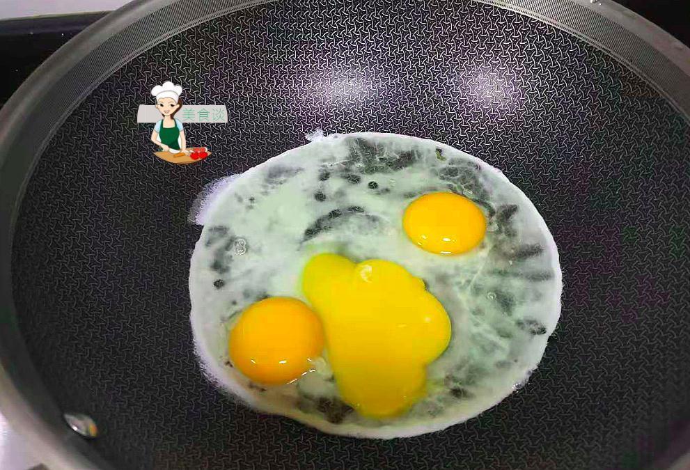 冬天，3样素菜一起煮，实在太鲜美啦，不放肉也很香，孩子都爱吃