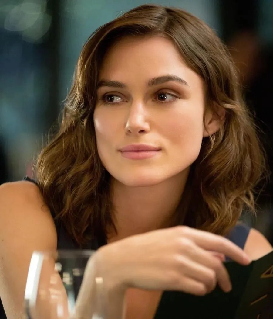 岳晓琳:圆脸、长脸、方形脸分别适合什么样的发型?