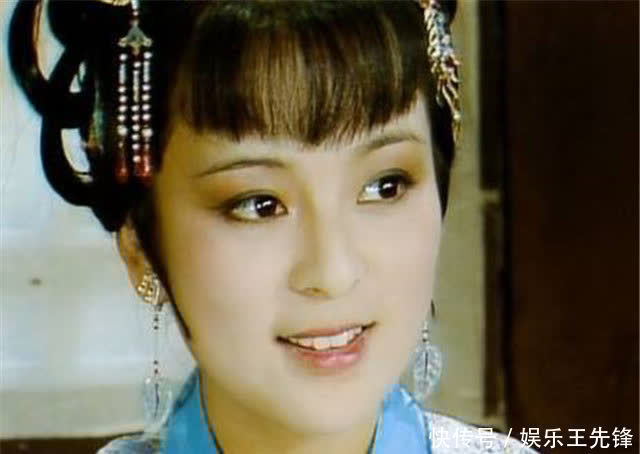 人缘|薛宝钗在贾府的人缘如何?从探春做的这件事可以看出真实境况