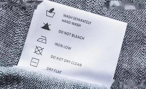 洗衣服直接倒洗衣液错,告诉你正确做法,洗完比新衣服还新