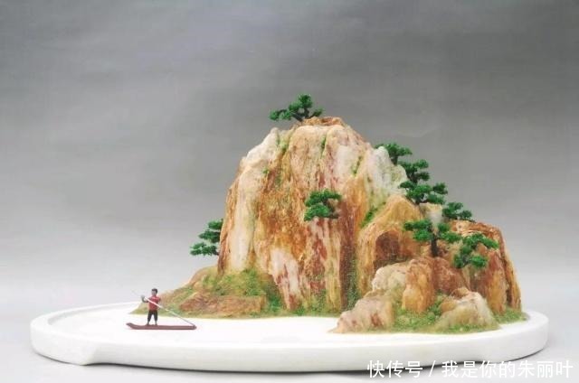 养花|大爷用石头、盘子来养花,布局造景,这就是山水盆景的魅力!