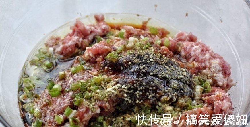 猪肉大葱馅，直接包就错了！多做这一步，鲜嫩多汁更入味，真香！