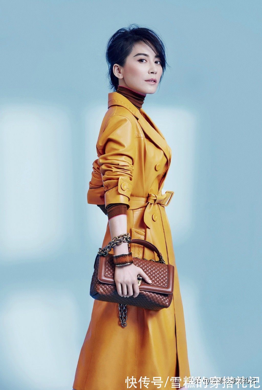 日落黄 40岁左右的女人,衣服尽量不要穿驼色和灰色,其实这些更气质显白