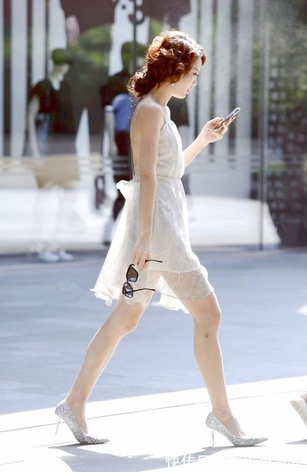 小姐姐 高挑美丽大方,简约的衬衫裙穿搭,穿出属于自己的潮流风