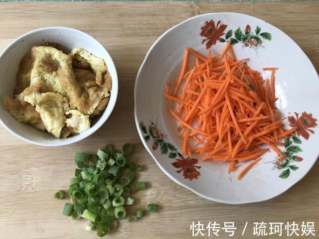 做法|秋天就馋土豆这个做法，当饭又当菜，儿子出锅吃了2碗