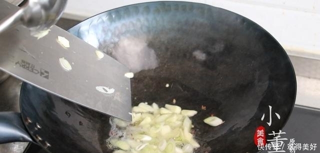 2张豆皮,3个青椒,做出来的青椒豆皮,好吃又美味